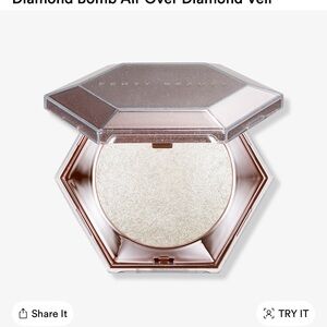 Fenty Beauty Diamond Bomb Highlighter - Shimmering Pink